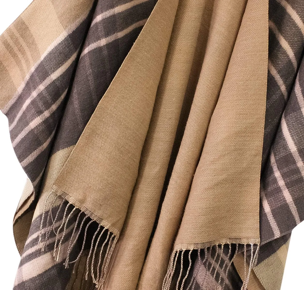 Urban CoCo Women's Winter Vintage Poncho Capes Tassel Blanket Shawl Wrap Cardigan Coat