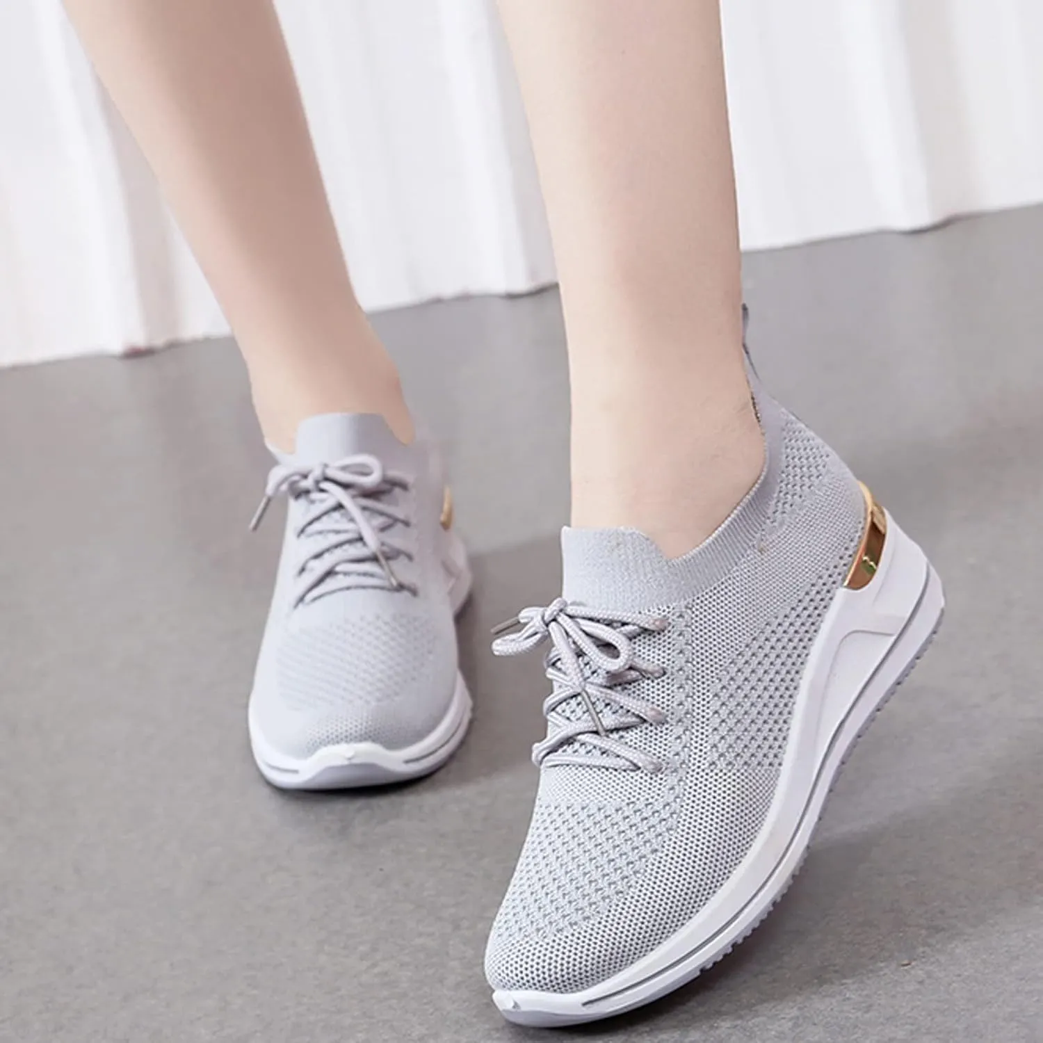 Women Casual Slip On Sneakers Lightweight Walking Shoes Comfortable Canvas Flats Non Slip Breathable Loafers