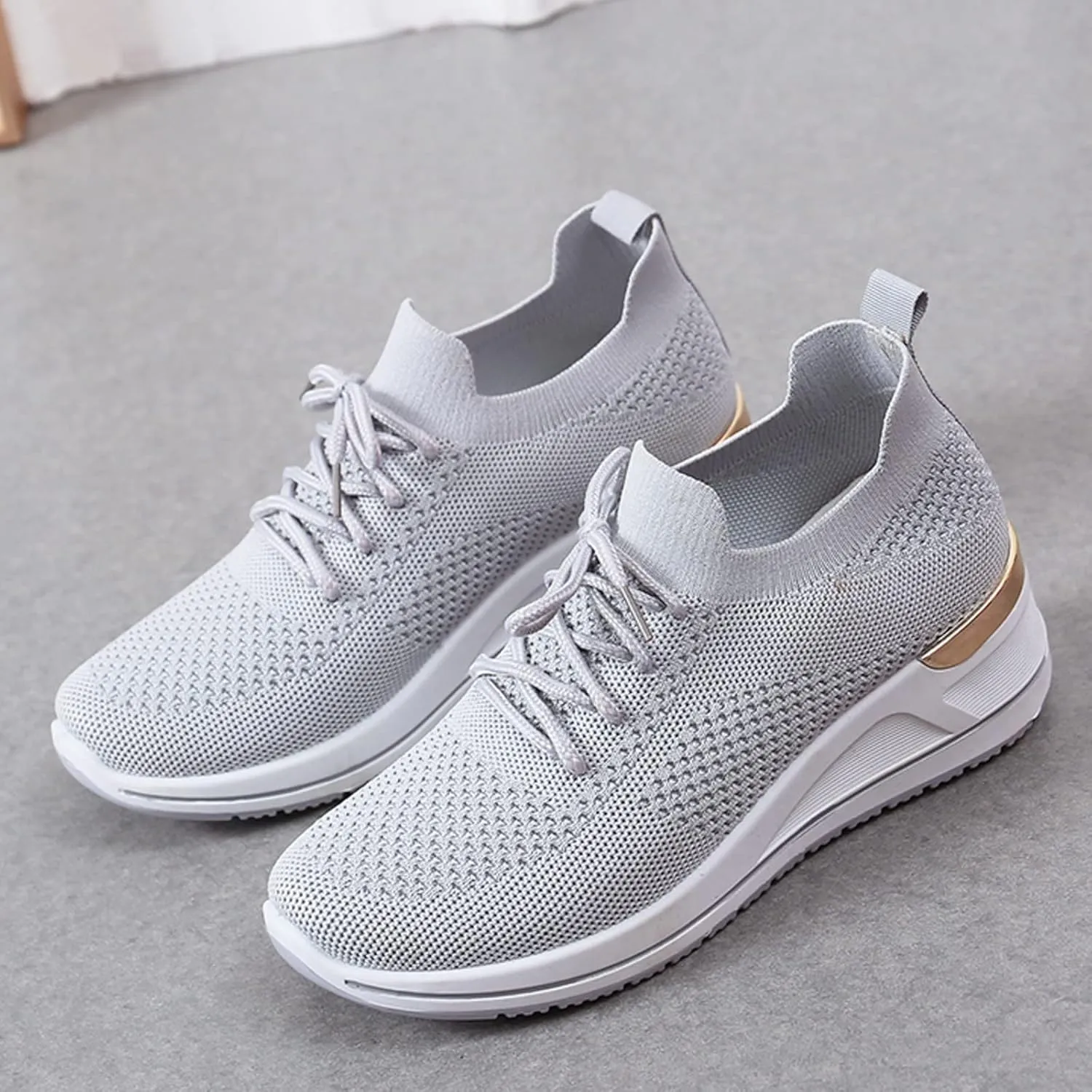 Women Casual Slip On Sneakers Lightweight Walking Shoes Comfortable Canvas Flats Non Slip Breathable Loafers